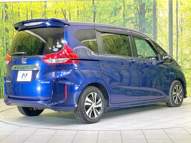 フリードハイブリッド ハイブリッド・Ｇホンダセンシング　両側電動ドア　バックカメラ　衝突被害軽減システム　レーダークルーズ　禁煙車　ハーフレザーシート　ＬＥＤヘッド　ビルトインＥＴＣ　純正１５インチアルミ　車線逸脱警報　オートライト　オートエアコン（17枚目）