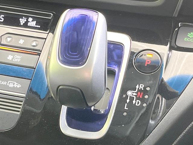 フリードハイブリッド ハイブリッド・Ｇホンダセンシング　両側電動ドア　バックカメラ　衝突被害軽減システム　レーダークルーズ　禁煙車　ハーフレザーシート　ＬＥＤヘッド　ビルトインＥＴＣ　純正１５インチアルミ　車線逸脱警報　オートライト　オートエアコン（21枚目）