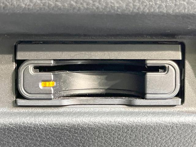 スペーシアカスタム ハイブリッドＸＳ　両側電動ドア　ＳＤナビ　バックカメラ　衝突被害軽減システム　レーダークルーズ　禁煙車　ハーフレザーシート　シートヒーター　ドラレコ　コーナーセンサー　スマートキー　ＬＥＤヘッド　ビルトインＥＴＣ（7枚目）