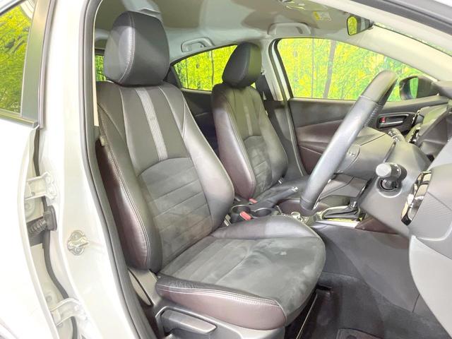 デミオ １３Ｓツーリング　Ｌパッケージ　バックカメラ　衝突被害軽減システム　レーダークルーズ　禁煙車　ハーフレザーシート　ドラレコ　コーナーセンサー　スマートキー　ＬＥＤヘッド　ＥＴＣ　純正１５インチアルミ　車線逸脱警報　オートライト（8枚目）