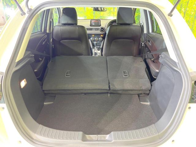 デミオ １３Ｓツーリング　Ｌパッケージ　バックカメラ　衝突被害軽減システム　レーダークルーズ　禁煙車　ハーフレザーシート　ドラレコ　コーナーセンサー　スマートキー　ＬＥＤヘッド　ＥＴＣ　純正１５インチアルミ　車線逸脱警報　オートライト（10枚目）