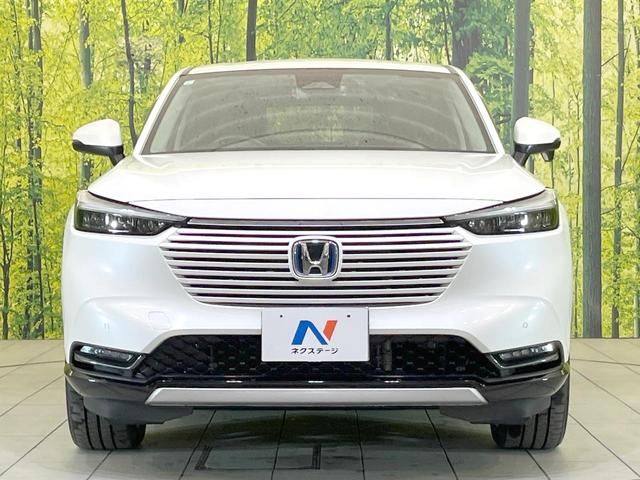 ヴェゼル ｅ：ＨＥＶ　Ｚ　純正９型ナビ　バックカメラ　衝突被害軽減システム　禁煙車　電動リアゲート　ハーフレザーシート　コーナーセンサー　ＬＥＤヘッド　ビルトインＥＴＣ　純正１８インチアルミ　車線逸脱警報　オートライト（14枚目）