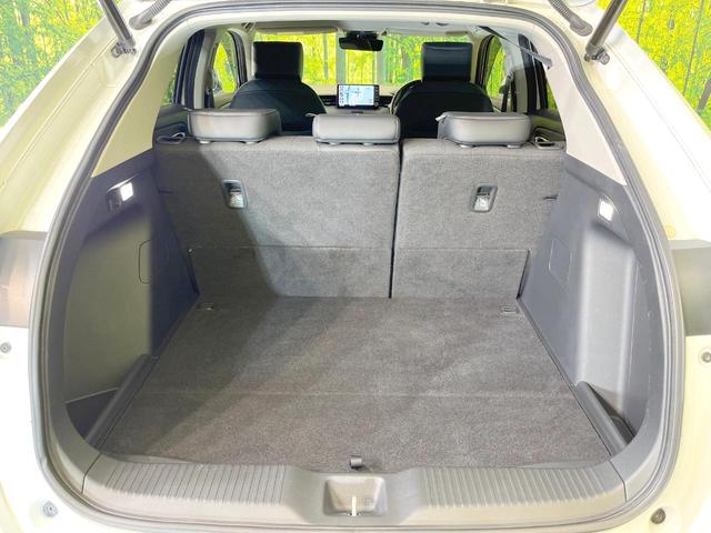 ヴェゼル ｅ：ＨＥＶ　Ｚ　純正９型ナビ　バックカメラ　衝突被害軽減システム　禁煙車　電動リアゲート　ハーフレザーシート　コーナーセンサー　ＬＥＤヘッド　ビルトインＥＴＣ　純正１８インチアルミ　車線逸脱警報　オートライト（31枚目）