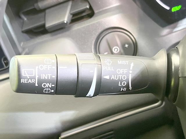 ヴェゼル ｅ：ＨＥＶ　Ｚ　純正９型ナビ　バックカメラ　衝突被害軽減システム　禁煙車　電動リアゲート　ハーフレザーシート　コーナーセンサー　ＬＥＤヘッド　ビルトインＥＴＣ　純正１８インチアルミ　車線逸脱警報　オートライト（53枚目）