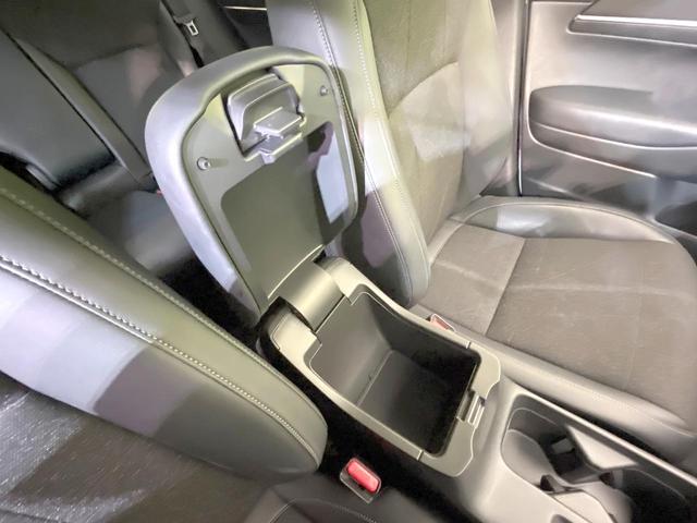 ヴェゼル ｅ：ＨＥＶ　Ｚ　純正９型ナビ　バックカメラ　衝突被害軽減システム　禁煙車　電動リアゲート　ハーフレザーシート　コーナーセンサー　ＬＥＤヘッド　ビルトインＥＴＣ　純正１８インチアルミ　車線逸脱警報　オートライト（61枚目）