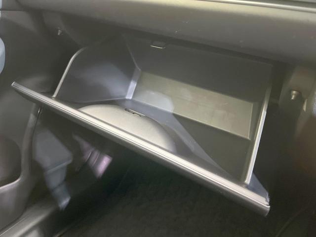 ヴェゼル ｅ：ＨＥＶ　Ｚ　純正９型ナビ　バックカメラ　衝突被害軽減システム　禁煙車　電動リアゲート　ハーフレザーシート　コーナーセンサー　ＬＥＤヘッド　ビルトインＥＴＣ　純正１８インチアルミ　車線逸脱警報　オートライト（62枚目）