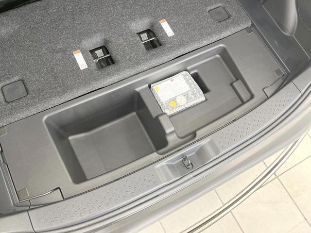 シエンタ Ｇ　クエロ　両側電動ドア　全周囲カメラ　衝突被害軽減システム　禁煙車　ハーフレザーシート　ドラレコ　コーナーセンサー　スマートキー　ＬＥＤヘッド　オートハイビーム　車線逸脱警報　オートライト　オートエアコン（39枚目）