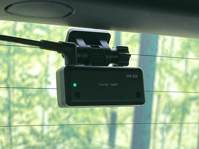 シエンタ Ｇ　クエロ　両側電動ドア　全周囲カメラ　衝突被害軽減システム　禁煙車　ハーフレザーシート　ドラレコ　コーナーセンサー　スマートキー　ＬＥＤヘッド　オートハイビーム　車線逸脱警報　オートライト　オートエアコン（41枚目）