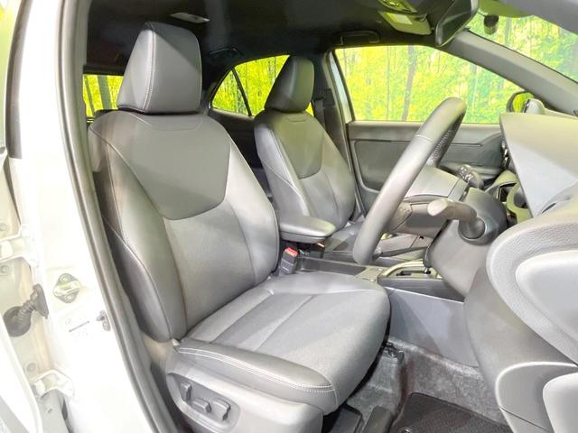 ヤリスクロス Ｚ　全周囲カメラ　衝突被害軽減システム　禁煙車　ハーフレザーシート　パワーシート　ドラレコ　コーナーセンサー　スマートキー　ＬＥＤヘッド　ビルトインＥＴＣ　純正１８インチアルミ　オートハイビーム（7枚目）