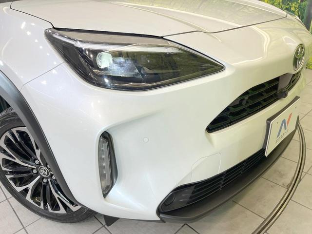 ヤリスクロス Ｚ　全周囲カメラ　衝突被害軽減システム　禁煙車　ハーフレザーシート　パワーシート　ドラレコ　コーナーセンサー　スマートキー　ＬＥＤヘッド　ビルトインＥＴＣ　純正１８インチアルミ　オートハイビーム（11枚目）