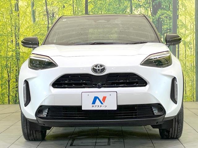 ヤリスクロス Ｚ　全周囲カメラ　衝突被害軽減システム　禁煙車　ハーフレザーシート　パワーシート　ドラレコ　コーナーセンサー　スマートキー　ＬＥＤヘッド　ビルトインＥＴＣ　純正１８インチアルミ　オートハイビーム（13枚目）