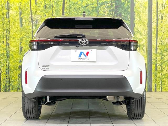 ヤリスクロス Ｚ　全周囲カメラ　衝突被害軽減システム　禁煙車　ハーフレザーシート　パワーシート　ドラレコ　コーナーセンサー　スマートキー　ＬＥＤヘッド　ビルトインＥＴＣ　純正１８インチアルミ　オートハイビーム（14枚目）