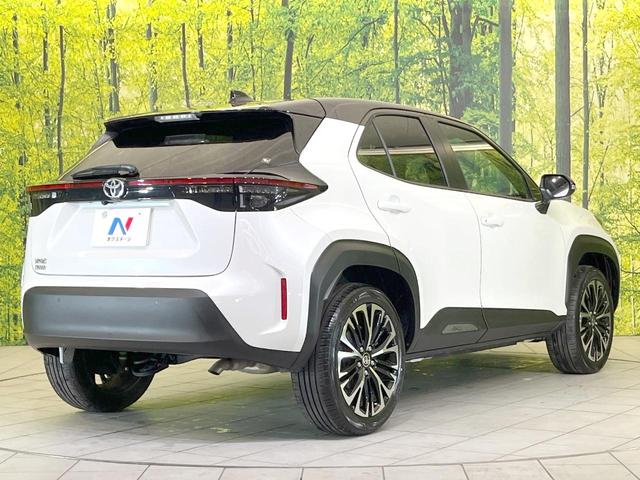 ヤリスクロス Ｚ　全周囲カメラ　衝突被害軽減システム　禁煙車　ハーフレザーシート　パワーシート　ドラレコ　コーナーセンサー　スマートキー　ＬＥＤヘッド　ビルトインＥＴＣ　純正１８インチアルミ　オートハイビーム（16枚目）