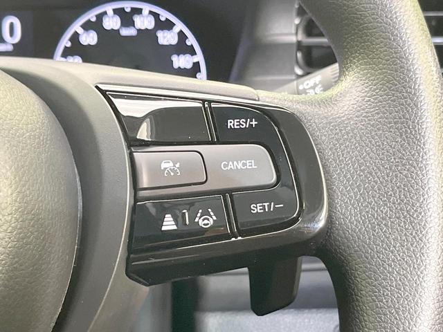 ヴェゼル ｅ：ＨＥＶ　Ｘ　禁煙車　純正９インチナビ　バックモニター　ＥＴＣ　ドライブレコーダー　レーダークルーズコントロール　ＬＥＤヘッド　クリアランスソナー　レーンアシスト　衝突被害軽減システム　オートエアコン　オートライト（3枚目）