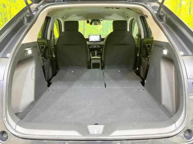 ヴェゼル ｅ：ＨＥＶ　Ｘ　禁煙車　純正９インチナビ　バックモニター　ＥＴＣ　ドライブレコーダー　レーダークルーズコントロール　ＬＥＤヘッド　クリアランスソナー　レーンアシスト　衝突被害軽減システム　オートエアコン　オートライト（10枚目）