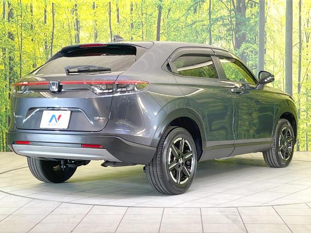 ヴェゼル ｅ：ＨＥＶ　Ｘ　禁煙車　純正９インチナビ　バックモニター　ＥＴＣ　ドライブレコーダー　レーダークルーズコントロール　ＬＥＤヘッド　クリアランスソナー　レーンアシスト　衝突被害軽減システム　オートエアコン　オートライト（17枚目）