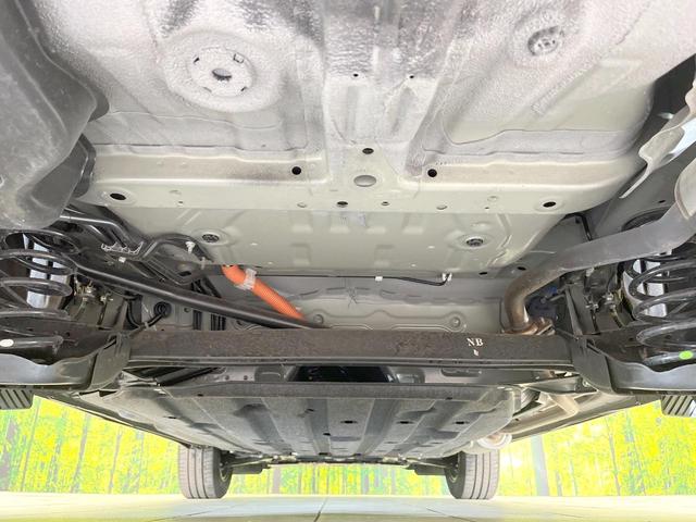 ヴェゼル ｅ：ＨＥＶ　Ｘ　禁煙車　純正９インチナビ　バックモニター　ＥＴＣ　ドライブレコーダー　レーダークルーズコントロール　ＬＥＤヘッド　クリアランスソナー　レーンアシスト　衝突被害軽減システム　オートエアコン　オートライト（19枚目）