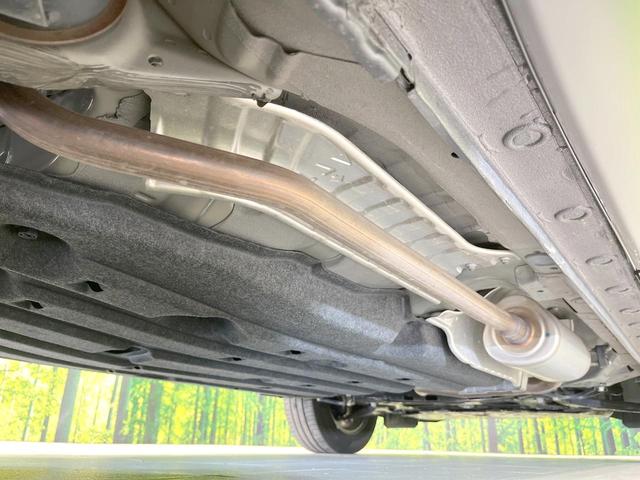 ヴェゼル ｅ：ＨＥＶ　Ｘ　禁煙車　純正９インチナビ　バックモニター　ＥＴＣ　ドライブレコーダー　レーダークルーズコントロール　ＬＥＤヘッド　クリアランスソナー　レーンアシスト　衝突被害軽減システム　オートエアコン　オートライト（34枚目）