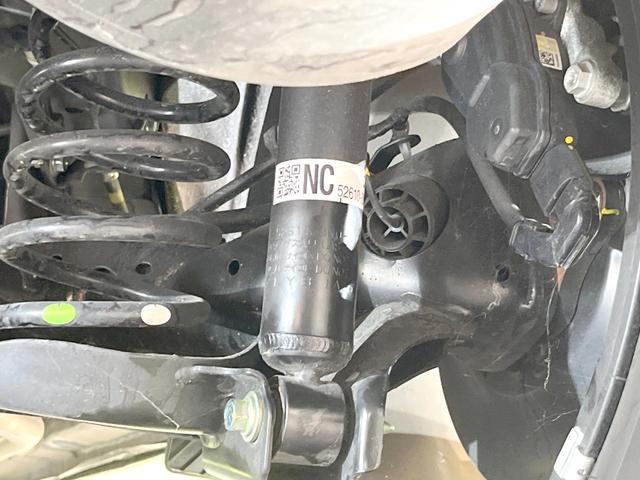 ヴェゼル ｅ：ＨＥＶ　Ｘ　禁煙車　純正９インチナビ　バックモニター　ＥＴＣ　ドライブレコーダー　レーダークルーズコントロール　ＬＥＤヘッド　クリアランスソナー　レーンアシスト　衝突被害軽減システム　オートエアコン　オートライト（35枚目）