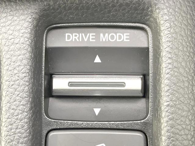 ヴェゼル ｅ：ＨＥＶ　Ｘ　禁煙車　純正９インチナビ　バックモニター　ＥＴＣ　ドライブレコーダー　レーダークルーズコントロール　ＬＥＤヘッド　クリアランスソナー　レーンアシスト　衝突被害軽減システム　オートエアコン　オートライト（56枚目）