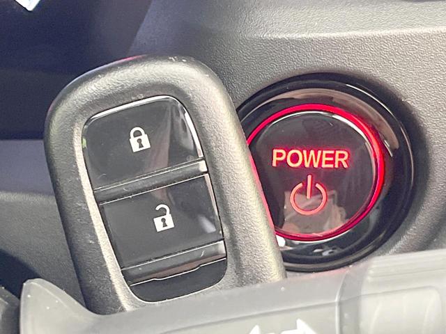 ヴェゼル ｅ：ＨＥＶ　Ｘ　禁煙車　純正９インチナビ　バックモニター　ＥＴＣ　ドライブレコーダー　レーダークルーズコントロール　ＬＥＤヘッド　クリアランスソナー　レーンアシスト　衝突被害軽減システム　オートエアコン　オートライト（73枚目）