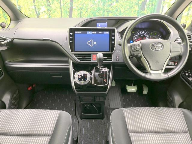 ヴォクシー ＺＳ　煌ＩＩ　禁煙車　両側電動ドア　後席モニター　バックカメラ　衝突被害軽減システム　ドラレコ　コーナーセンサー　スマートキー　ＬＥＤヘッド　ＥＴＣ２．０　クルコン　オートライト　デュアルエアコン（2枚目）