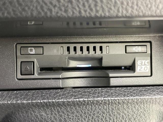 ヴォクシー ＺＳ　煌ＩＩ　禁煙車　両側電動ドア　後席モニター　バックカメラ　衝突被害軽減システム　ドラレコ　コーナーセンサー　スマートキー　ＬＥＤヘッド　ＥＴＣ２．０　クルコン　オートライト　デュアルエアコン（7枚目）