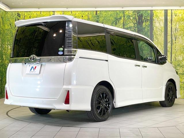 ヴォクシー ＺＳ　煌ＩＩ　禁煙車　両側電動ドア　後席モニター　バックカメラ　衝突被害軽減システム　ドラレコ　コーナーセンサー　スマートキー　ＬＥＤヘッド　ＥＴＣ２．０　クルコン　オートライト　デュアルエアコン（18枚目）