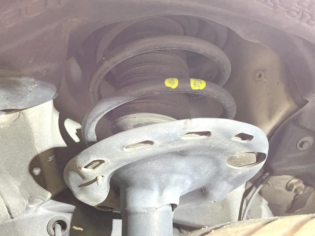 ヴォクシー ＺＳ　煌ＩＩ　禁煙車　両側電動ドア　後席モニター　バックカメラ　衝突被害軽減システム　ドラレコ　コーナーセンサー　スマートキー　ＬＥＤヘッド　ＥＴＣ２．０　クルコン　オートライト　デュアルエアコン（22枚目）