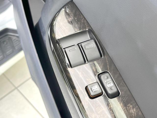 ハイエースバン スーパーＧＬ　ダークプライムＩＩ　禁煙車　ＢＩＧＸ１１型ナビ　全周囲カメラ　両側電動　Ｂｌｕｅｔｏｏｔｈ　ドライブレコーダー　フルセグ　トヨタセーフティーセンス　レーンアシスト　ＥＴＣ　オートハイビーム（40枚目）