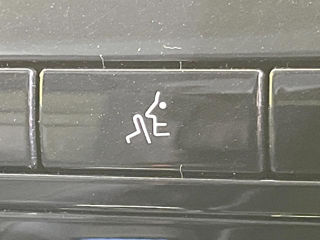 セレナ ｅ－パワー　ハイウェイスターＶ　禁煙車　両側電動ドア　純正ＳＤナビ　全周囲カメラ　衝突被害軽減システム　ドラレコ　コーナーセンサー　スマートキー　ＬＥＤヘッド　ビルトインＥＴＣ　純正１５インチアルミ　オートハイビーム（65枚目）