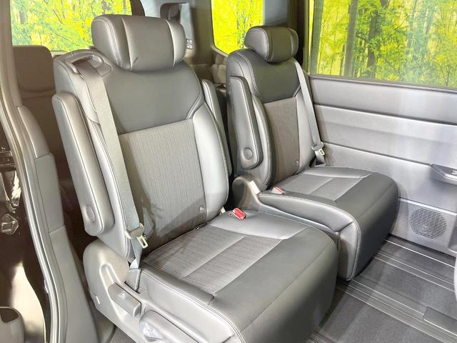 ステップワゴン e:HEVスパーダ 登録済未使用車 両側電動ドア バックカメラ 衝突被害軽減システム 電動リアゲート コーナーセンサー スマートキー LEDヘッド 純正16インチアルミ 車線逸脱警報 オートライト デュアルエアコン(10枚目)