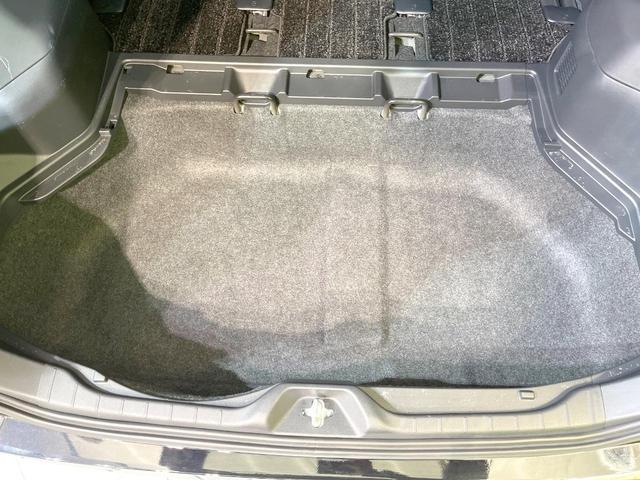 ヴォクシー ハイブリッドＳ－Ｚ　両側電動ドア　バックカメラ　衝突被害軽減システム　レーダークルーズ　禁煙車　ハーフレザーシート　コーナーセンサー　スマートキー　ＥＴＣ２．０　純正１７インチアルミ　オートハイビーム（30枚目）