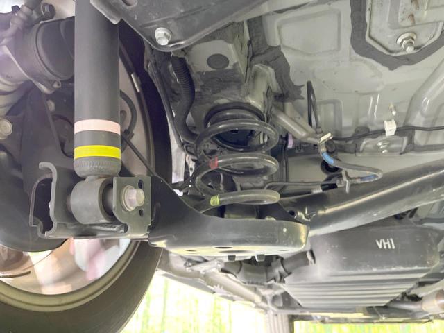 ヴォクシー ハイブリッドＳ－Ｚ　両側電動ドア　バックカメラ　衝突被害軽減システム　レーダークルーズ　禁煙車　ハーフレザーシート　コーナーセンサー　スマートキー　ＥＴＣ２．０　純正１７インチアルミ　オートハイビーム（33枚目）