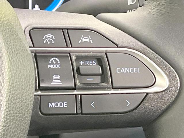 ヴォクシー ハイブリッドＳ－Ｚ　両側電動ドア　バックカメラ　衝突被害軽減システム　レーダークルーズ　禁煙車　ハーフレザーシート　コーナーセンサー　スマートキー　ＥＴＣ２．０　純正１７インチアルミ　オートハイビーム（70枚目）