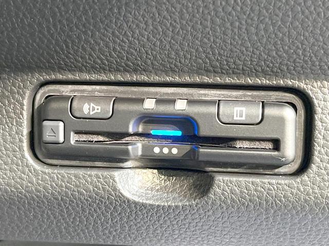 Ｎ－ＯＮＥ プレミアム　バックカメラ　衝突被害軽減システム　禁煙車　ハーフレザーシート　コーナーセンサー　スマートキー　ＬＥＤヘッド　ビルトインＥＴＣ　純正１４インチアルミ　オートハイビーム　車線逸脱警報　オートライト（6枚目）