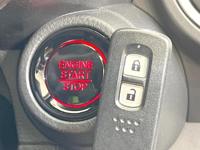 Ｎ－ＯＮＥ プレミアム　バックカメラ　衝突被害軽減システム　禁煙車　ハーフレザーシート　コーナーセンサー　スマートキー　ＬＥＤヘッド　ビルトインＥＴＣ　純正１４インチアルミ　オートハイビーム　車線逸脱警報　オートライト（30枚目）