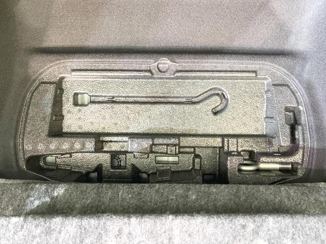 Ｎ－ＯＮＥ プレミアム　バックカメラ　衝突被害軽減システム　禁煙車　ハーフレザーシート　コーナーセンサー　スマートキー　ＬＥＤヘッド　ビルトインＥＴＣ　純正１４インチアルミ　オートハイビーム　車線逸脱警報　オートライト（52枚目）