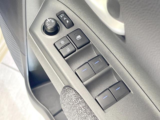 シエンタ ハイブリッドＺ　両側電動ドア　全周囲カメラ　衝突被害軽減システム　レーダークルーズ　禁煙車　コーナーセンサー　スマートキー　ＬＥＤヘッド　車線逸脱警報　オートライト　オートエアコン　Ｂｌｕｅｔｏｏｔｈ　フルセグ（43枚目）