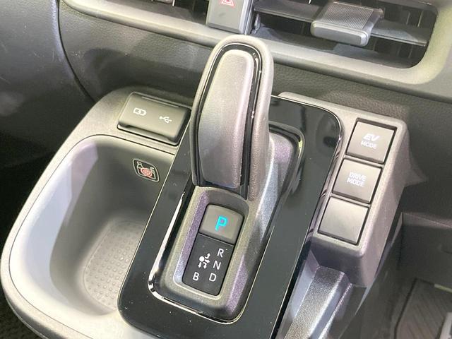 シエンタ ハイブリッドＺ　両側電動ドア　全周囲カメラ　衝突被害軽減システム　レーダークルーズ　禁煙車　コーナーセンサー　スマートキー　ＬＥＤヘッド　車線逸脱警報　オートライト　オートエアコン　Ｂｌｕｅｔｏｏｔｈ　フルセグ（53枚目）