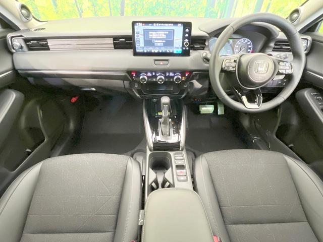 ヴェゼル ｅ：ＨＥＶ　Ｚ　登録済未使用車　全周囲カメラ　ホンダセンシング　電動リアゲート　ハーフレザーシート　コーナーセンサー　スマートキー　ＬＥＤヘッド　ＥＴＣ２．０　純正１８インチアルミ　オートハイビーム（2枚目）