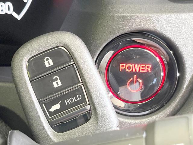 ヴェゼル ｅ：ＨＥＶ　Ｚ　登録済未使用車　全周囲カメラ　ホンダセンシング　電動リアゲート　ハーフレザーシート　コーナーセンサー　スマートキー　ＬＥＤヘッド　ＥＴＣ２．０　純正１８インチアルミ　オートハイビーム（7枚目）