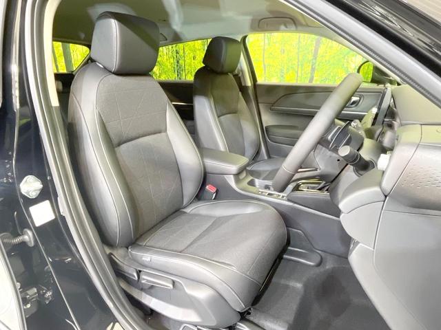 ヴェゼル ｅ：ＨＥＶ　Ｚ　登録済未使用車　全周囲カメラ　ホンダセンシング　電動リアゲート　ハーフレザーシート　コーナーセンサー　スマートキー　ＬＥＤヘッド　ＥＴＣ２．０　純正１８インチアルミ　オートハイビーム（8枚目）