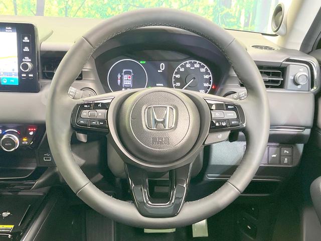 ヴェゼル ｅ：ＨＥＶ　Ｚ　登録済未使用車　全周囲カメラ　ホンダセンシング　電動リアゲート　ハーフレザーシート　コーナーセンサー　スマートキー　ＬＥＤヘッド　ＥＴＣ２．０　純正１８インチアルミ　オートハイビーム（11枚目）