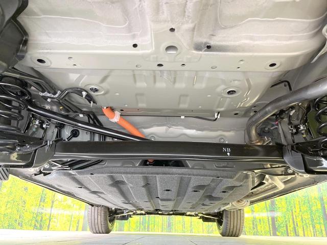 ヴェゼル ｅ：ＨＥＶ　Ｚ　登録済未使用車　全周囲カメラ　ホンダセンシング　電動リアゲート　ハーフレザーシート　コーナーセンサー　スマートキー　ＬＥＤヘッド　ＥＴＣ２．０　純正１８インチアルミ　オートハイビーム（19枚目）