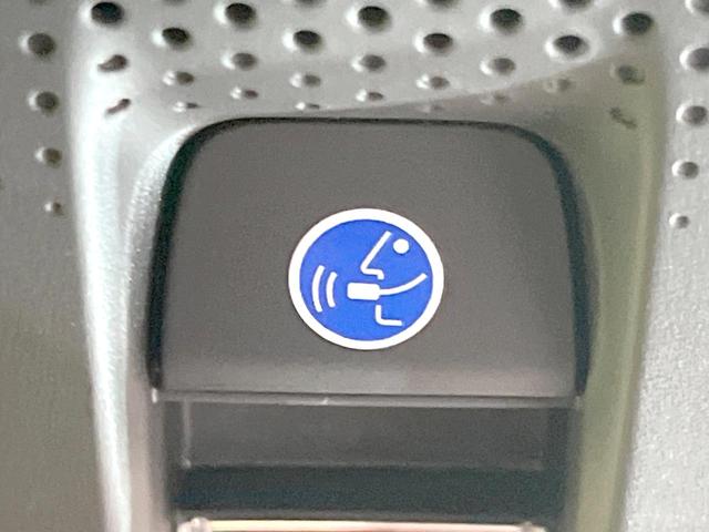 ヴェゼル ｅ：ＨＥＶ　Ｚ　登録済未使用車　全周囲カメラ　ホンダセンシング　電動リアゲート　ハーフレザーシート　コーナーセンサー　スマートキー　ＬＥＤヘッド　ＥＴＣ２．０　純正１８インチアルミ　オートハイビーム（42枚目）