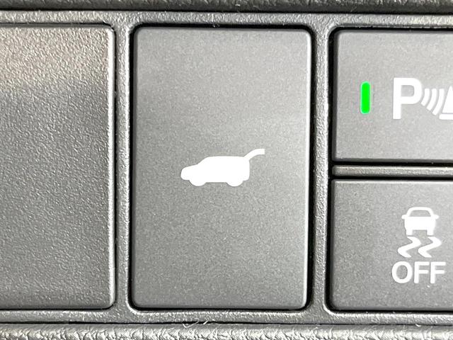 ヴェゼル ｅ：ＨＥＶ　Ｚ　登録済未使用車　全周囲カメラ　ホンダセンシング　電動リアゲート　ハーフレザーシート　コーナーセンサー　スマートキー　ＬＥＤヘッド　ＥＴＣ２．０　純正１８インチアルミ　オートハイビーム（45枚目）