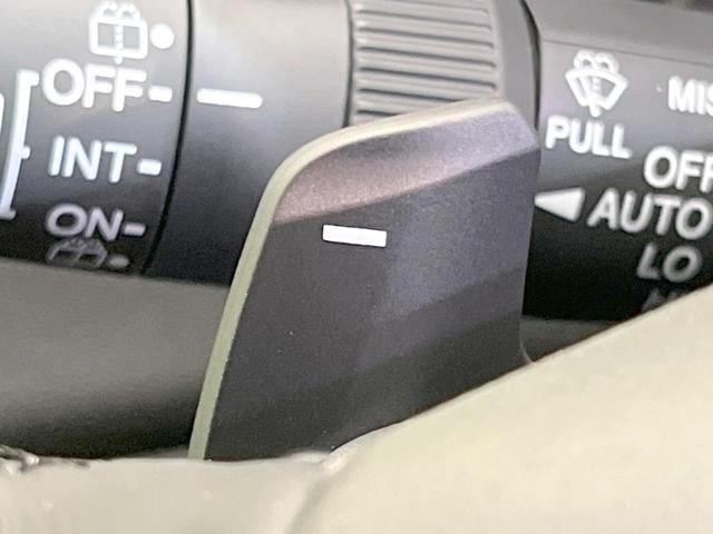 ヴェゼル ｅ：ＨＥＶ　Ｚ　登録済未使用車　全周囲カメラ　ホンダセンシング　電動リアゲート　ハーフレザーシート　コーナーセンサー　スマートキー　ＬＥＤヘッド　ＥＴＣ２．０　純正１８インチアルミ　オートハイビーム（55枚目）