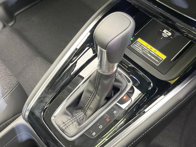 ヴェゼル ｅ：ＨＥＶ　Ｚ　登録済未使用車　全周囲カメラ　ホンダセンシング　電動リアゲート　ハーフレザーシート　コーナーセンサー　スマートキー　ＬＥＤヘッド　ＥＴＣ２．０　純正１８インチアルミ　オートハイビーム（56枚目）