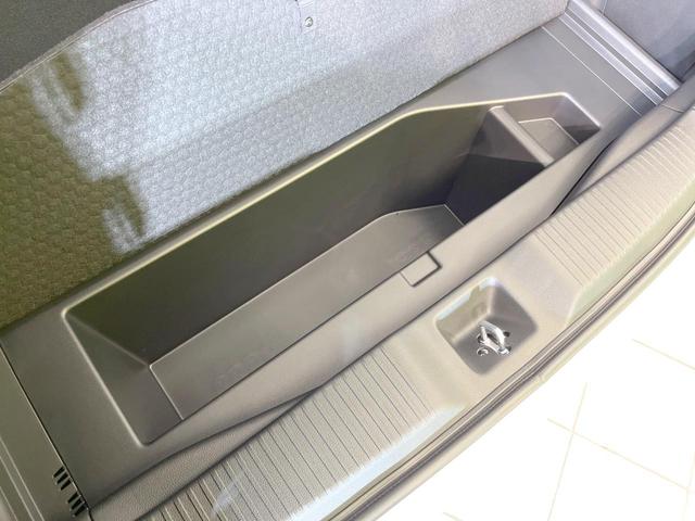 ヴェゼル ｅ：ＨＥＶ　Ｚ　登録済未使用車　全周囲カメラ　衝突被害軽減システム　電動リアゲート　ハーフレザーシート　スマートキー　ＬＥＤヘッド　ビルトインＥＴＣ　純正１８インチアルミ　オートハイビーム　車線逸脱警報（28枚目）